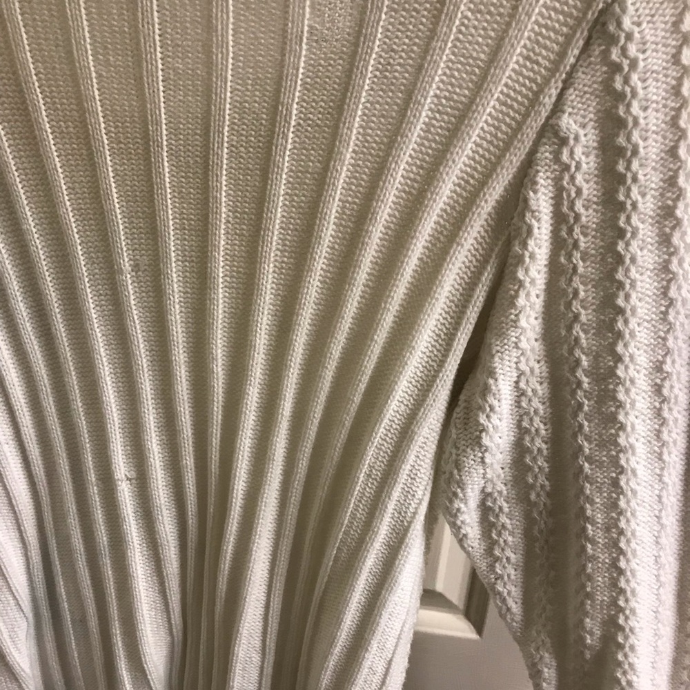 3/4 sleeve Kim Rogers White Sweater - Picture 3 of 4